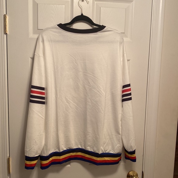 Brand New Multicolor Sweatshirt..size XL - Picture 2 of 3